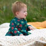 bebeshki-gashterizon-qbulki-tzip-apple-picking-zip-organic-babygrow bosi bg